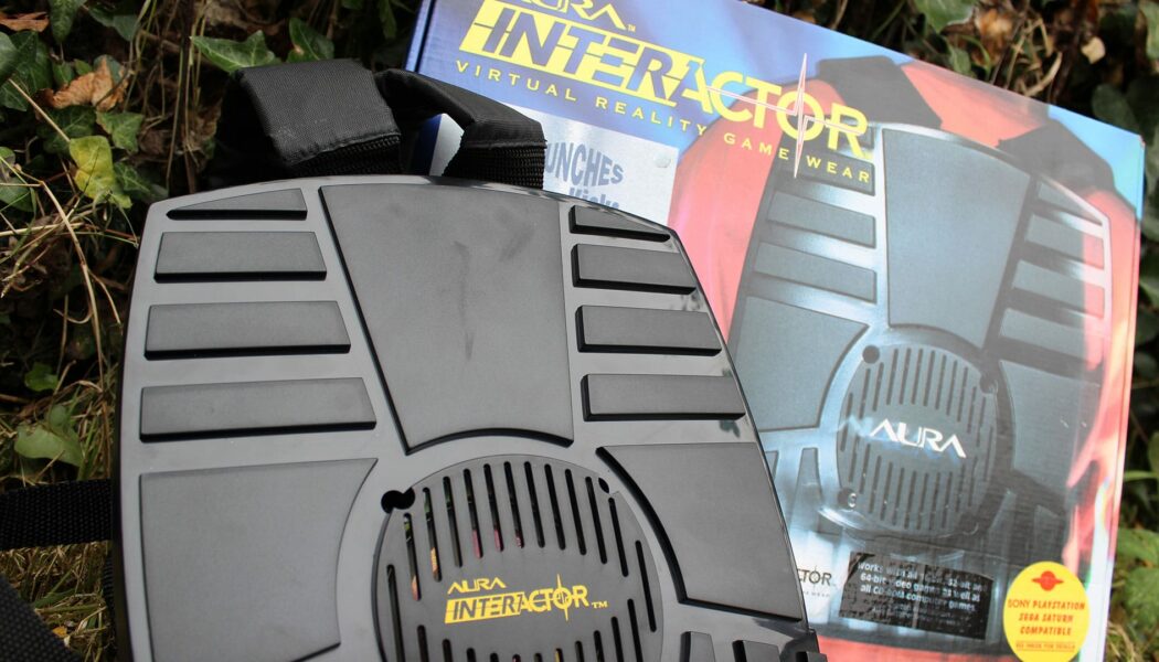 AURA Interactor – VR dla twojego… ciała?! | Najdziwniejsze akcesoria do gier