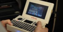 Zbudowałem prawdziwego „PC Classic Mini” z napędem dyskietek! | Archon psuje